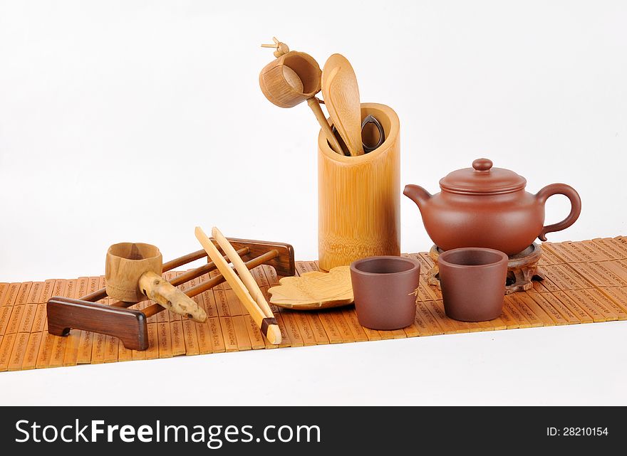 A complete set of Chinese tea brewing utensils. A complete set of Chinese tea brewing utensils