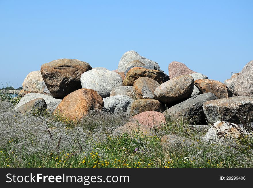 Part of a stone pile with big stones