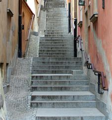 A Narrow Alley In Warsaw Royalty Free Stock Images A Narrow Alley In Warsaw Royalty Free Stock Images