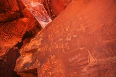Petroglyphs On Snadstone Royalty Free Stock Image Petroglyphs On Snadstone Royalty Free Stock Image