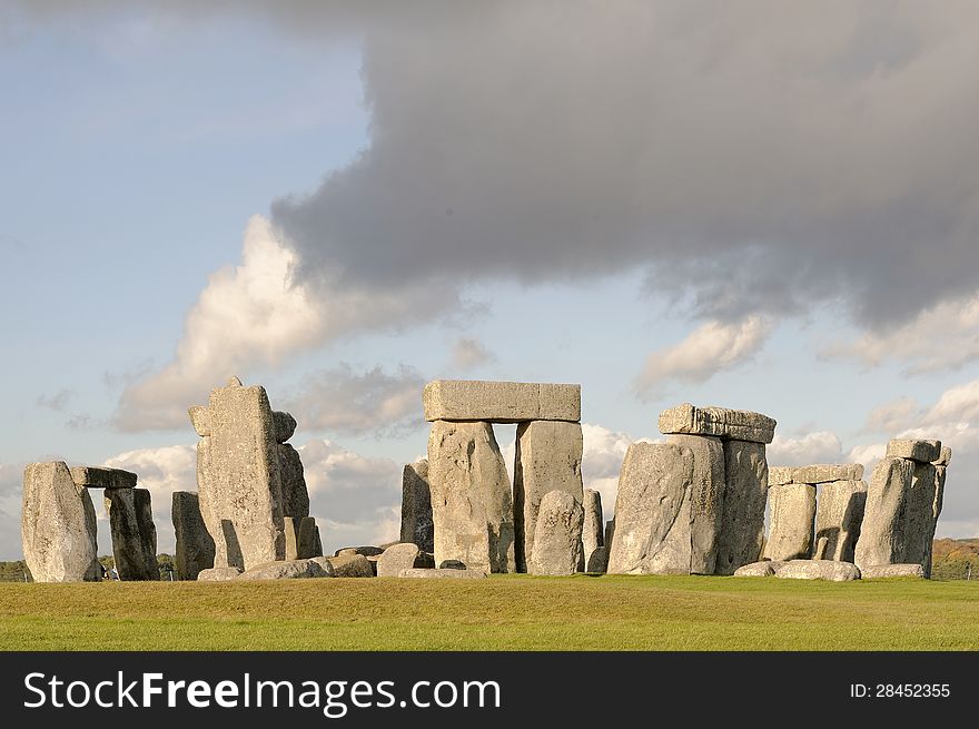 Stone Henge Full View