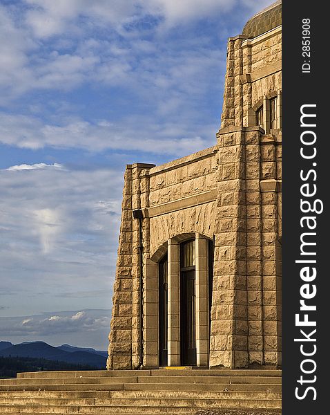 Vista House during a sunset in Oregon, USA