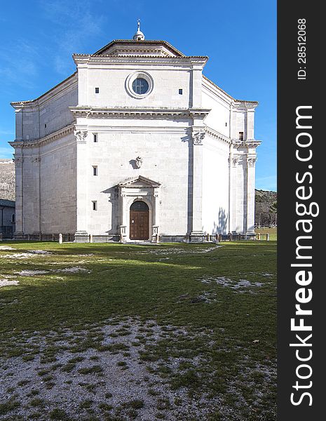 Macereto's cathedral Shrine (Visso - Italy)