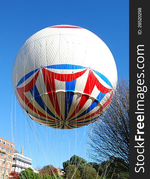 Bournemouth Eye balloon on clear sunny day. Bournemouth Eye balloon on clear sunny day