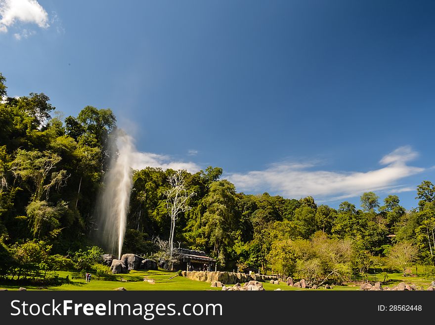 Hot Nature Fountain