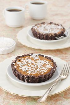 Chocolate Tarts With Cream And Coffee Royalty Free Stock Image Chocolate Tarts With Cream And Coffee Royalty Free Stock Image