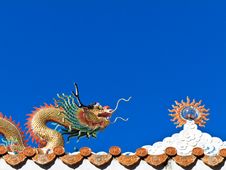 Chinese Dragon With Sun Sculpture Royalty Free Stock Photography Chinese Dragon With Sun Sculpture Royalty Free Stock Photography