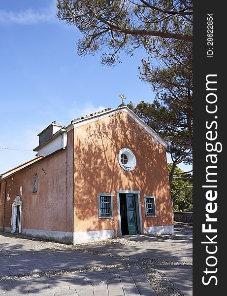 Little church in a village named campiglia near la spezia