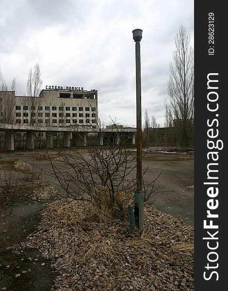 The main square in the city of Pripyat, founded in 1970 to house the workers of the near-by Chernobyl Nuclear Power plant. The city was abandoned 2 days after the explosion in the plant on the 26th April 1986. The main square in the city of Pripyat, founded in 1970 to house the workers of the near-by Chernobyl Nuclear Power plant. The city was abandoned 2 days after the explosion in the plant on the 26th April 1986.