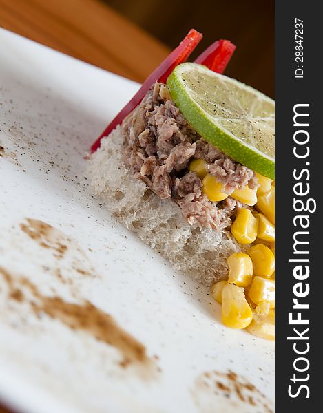 Tuna fish and corn salad