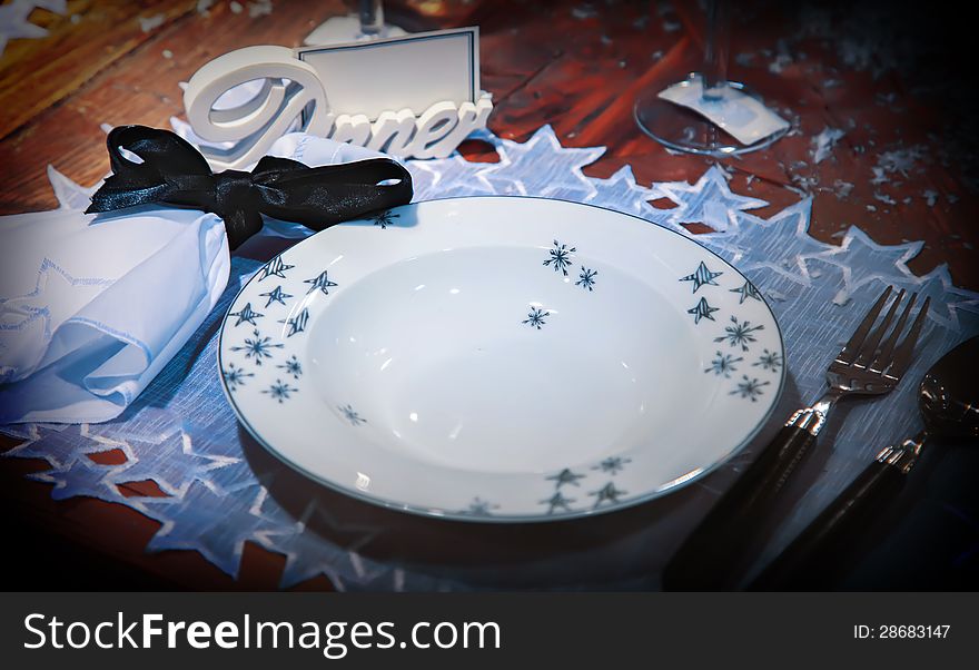 Decorative plate arrangement  for dinner  time. Decorative plate arrangement  for dinner  time