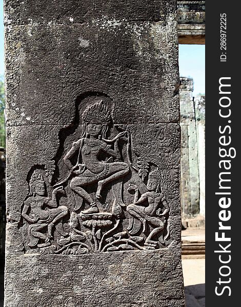 Stone statues, ancient civilization. Phnom Penh-Siam Reap-Angkor Wat.Siem Reap City