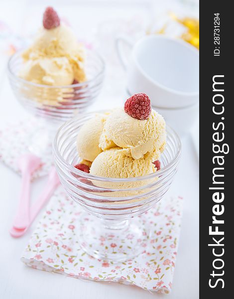 Delicious Vanilla Ice Cream With Raspberries