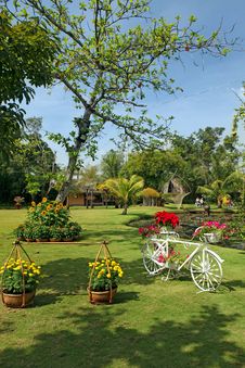 Beautifully Manicured Park Garden In Tropics Royalty Free Stock Photo Beautifully Manicured Park Garden In Tropics Royalty Free Stock Photo
