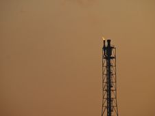 Tower Of Refinery Royalty Free Stock Photos Tower Of Refinery Royalty Free Stock Photos