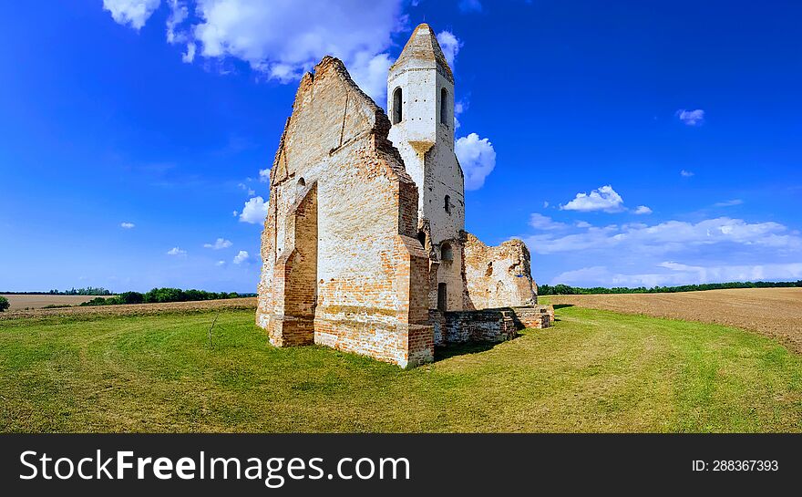 Abandoned church. Nem,esvamos-Hungary