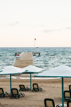 Beach In Sunset Royalty Free Stock Photos Beach In Sunset Royalty Free Stock Photos