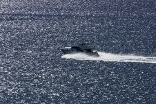 Yacht Speeds By Sea Royalty Free Stock Images Yacht Speeds By Sea Royalty Free Stock Images