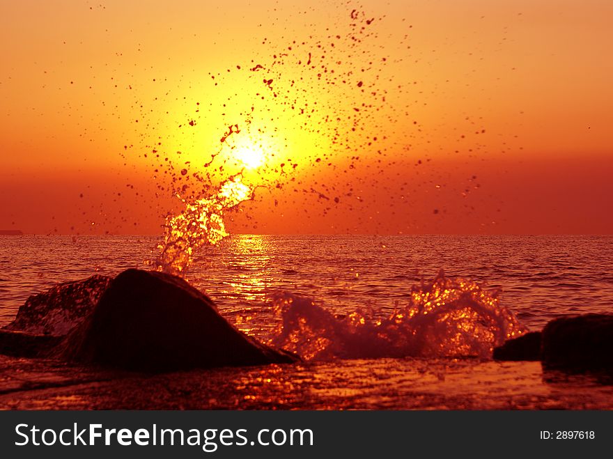 Unreal Sunset Splash