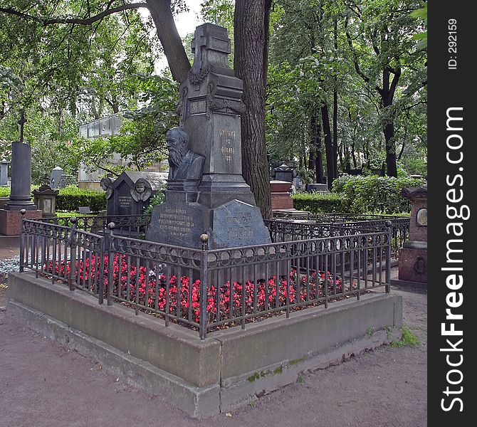 Grave of Fyodor Dostoevsky