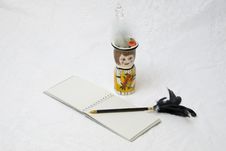 Pencil Holder, Notepad And Pen Royalty Free Stock Image