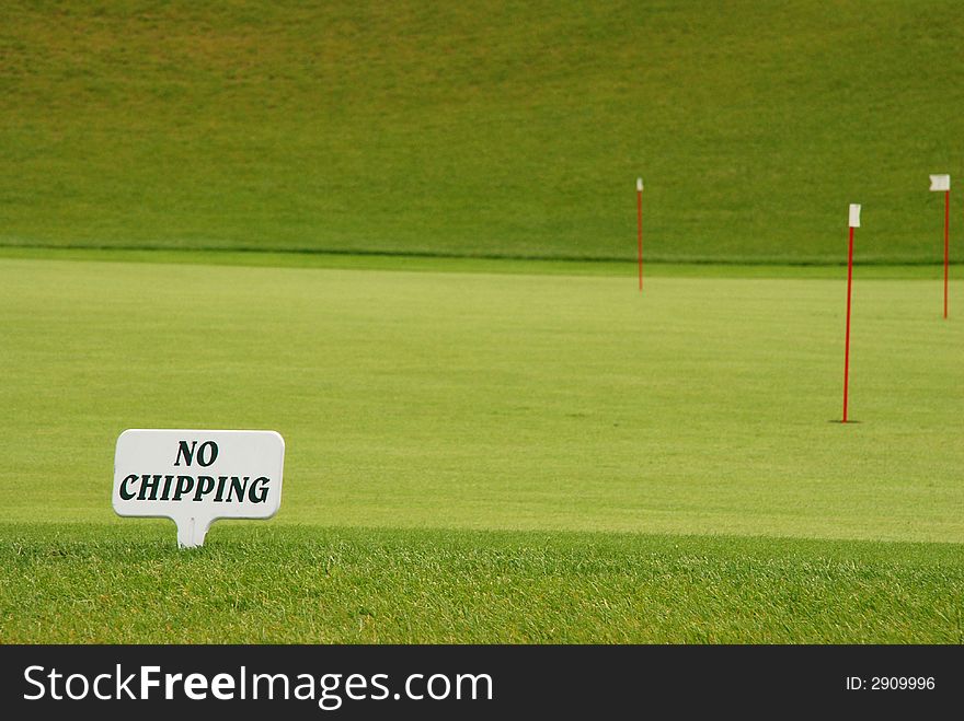 Golf - No Chipping