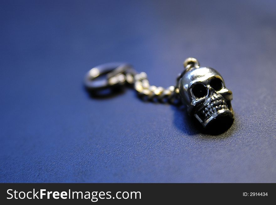 Photo of pendant with skull