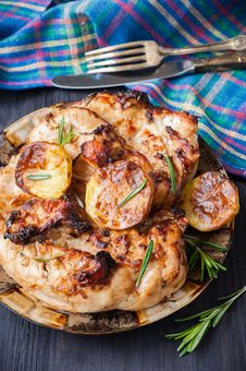 Grilled Chicken Royalty Free Stock Images Grilled Chicken Royalty Free Stock Images