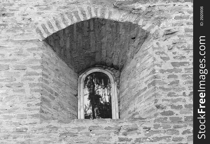 Window in Marosvasarhely castle wall