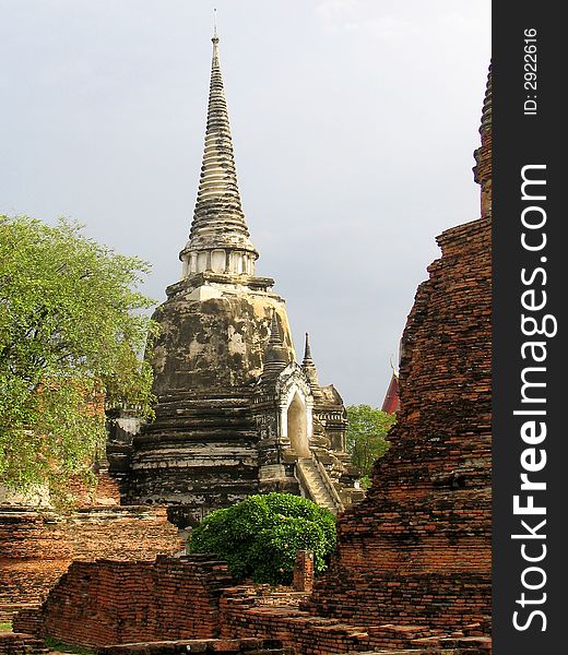 This is the main Stupa in Wat Phra which is in the Ayutthaya ruins in Thailand. This is the main Stupa in Wat Phra which is in the Ayutthaya ruins in Thailand.