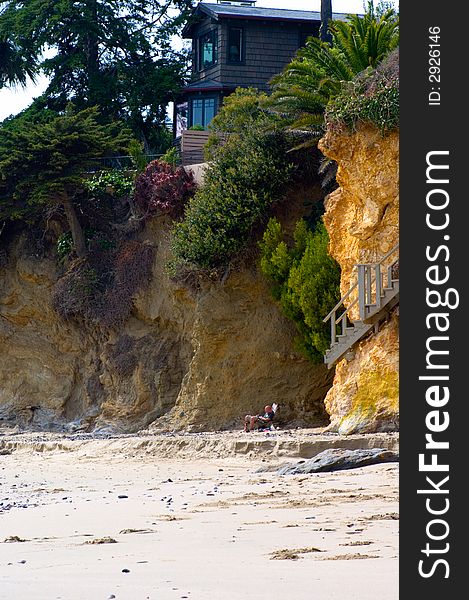 House standing on the edge of the cliff, near Laguna Beach, California. House standing on the edge of the cliff, near Laguna Beach, California.