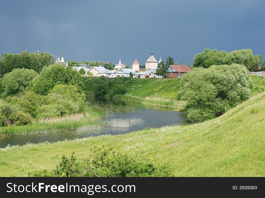 Suzdal at thunderstorm