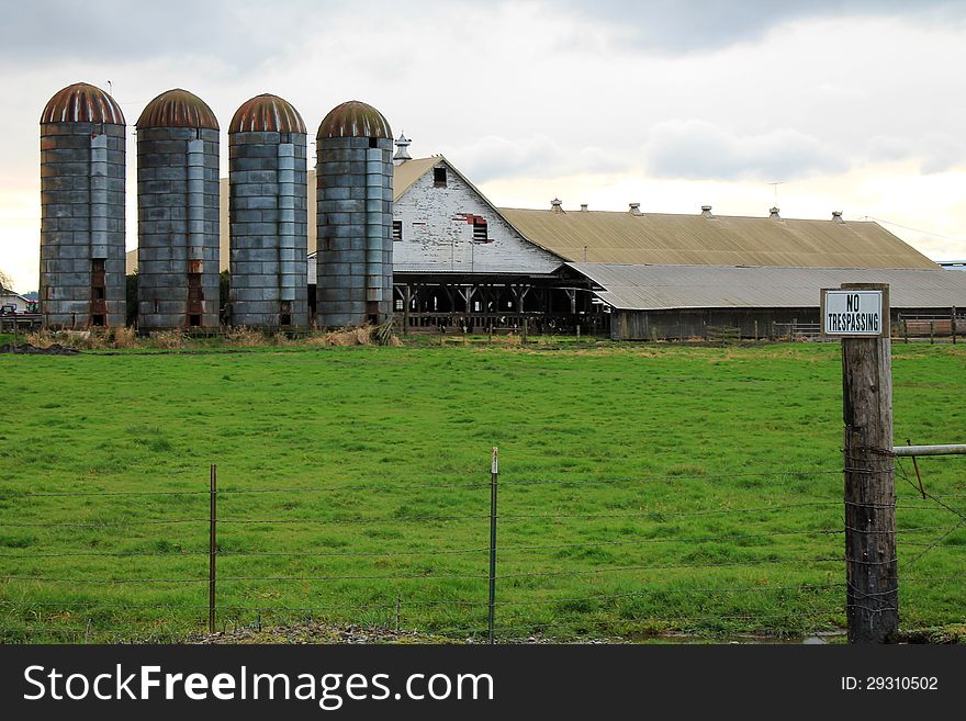 A rundown, but still working, dairy farm in rural Washington state. A rundown, but still working, dairy farm in rural Washington state