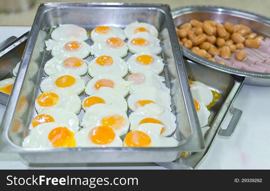 Preparation served is breakfast in tray. Preparation served is breakfast in tray