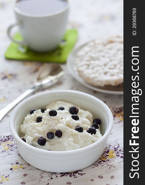 Cottage Cheese With Blueberries