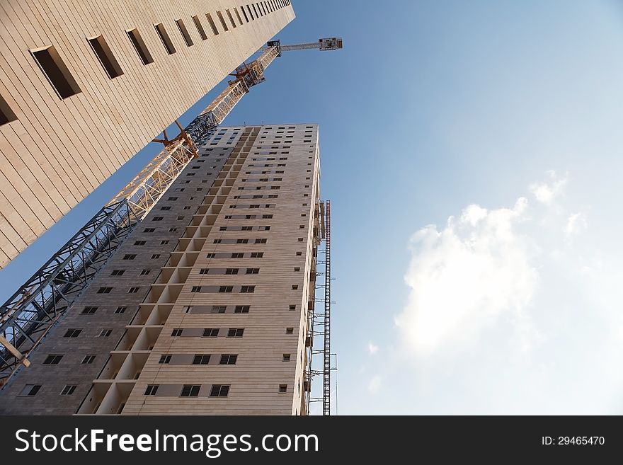 Building high-rise buildings in the sky