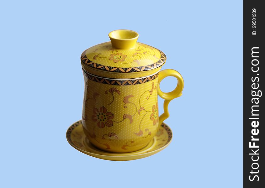 Tea cup with lid