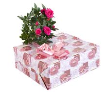 Box With A Gift And Bouquet Of Roses Royalty Free Stock Image Box With A Gift And Bouquet Of Roses Royalty Free Stock Image