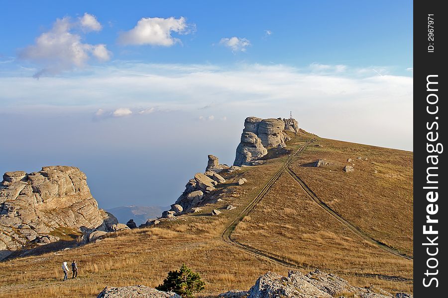 Demerdzhi. Road to the sky