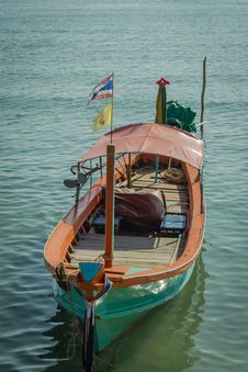 A Green Long Tail Boat Royalty Free Stock Photography