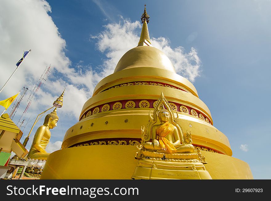 Main stupa and giant Buddha statue in Wat Tam Sua (Tiger Temple) in ao nang, krabi province, thailand. Main stupa and giant Buddha statue in Wat Tam Sua (Tiger Temple) in ao nang, krabi province, thailand