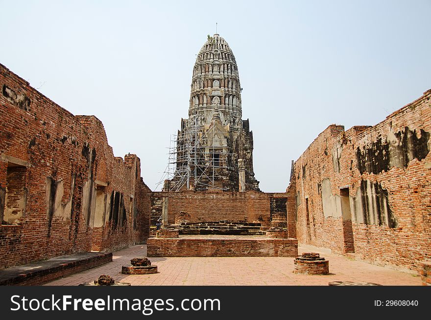 Wat ratchaburana in ayutthaya, thailand. Wat ratchaburana in ayutthaya, thailand