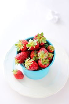 Pot With Strawberries Stock Images