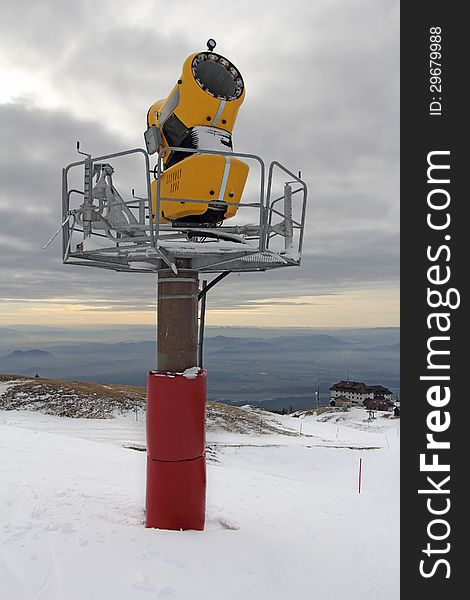 Yellow Snow cannon on the metal platform