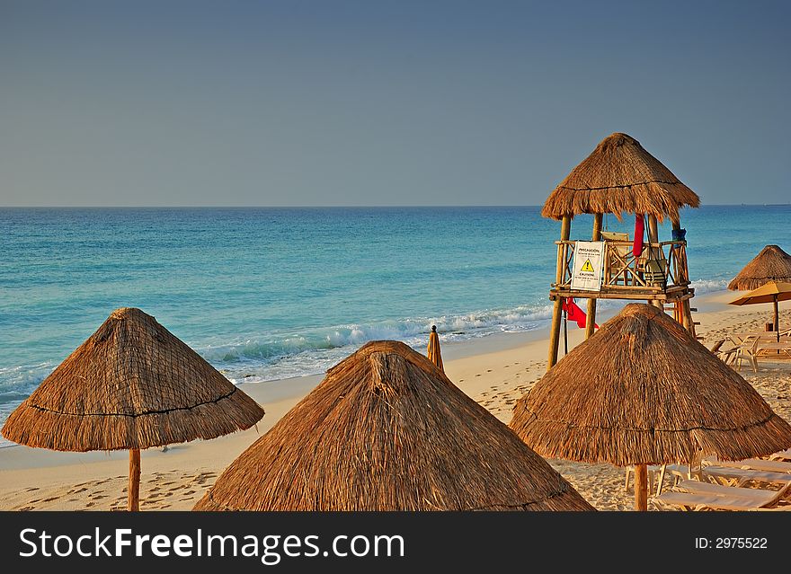 The beach in cancun mex