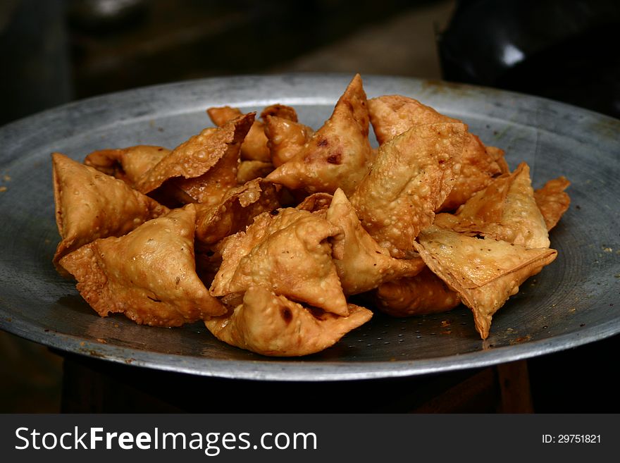 One of the favorite traditional food in east asia. Samosas are widely used mostly in the month of Randan.