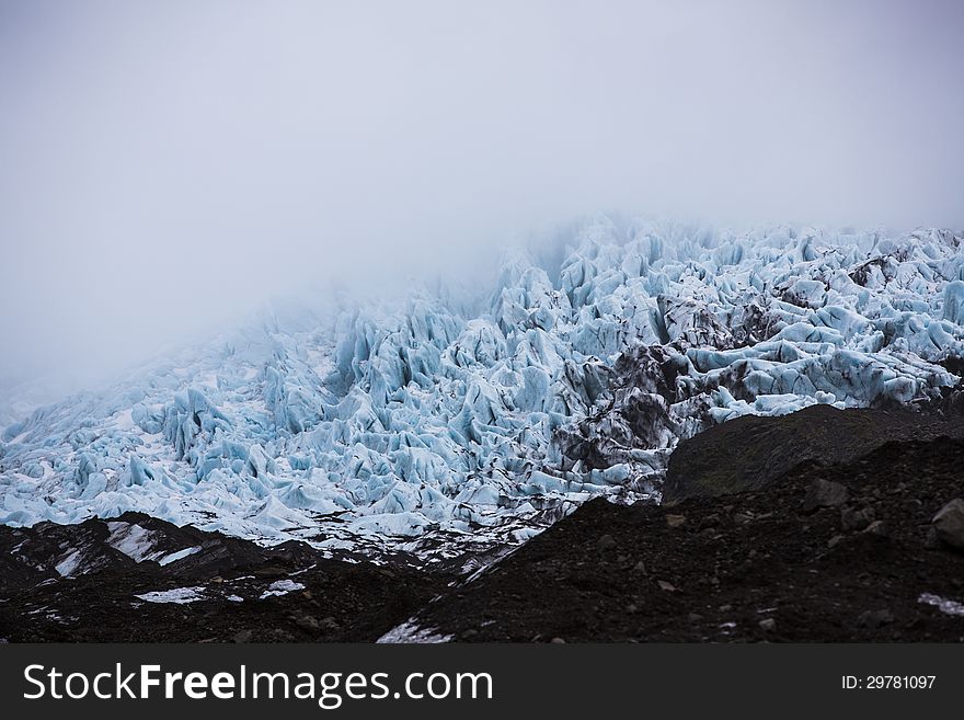 A high resolution image of a glacier