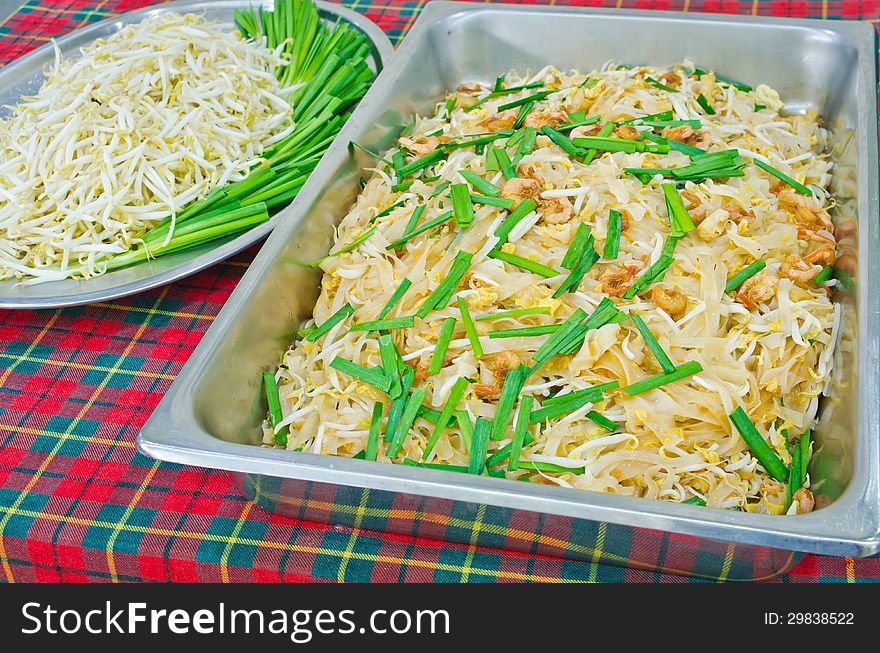 Thai Food Pad Thai , Stir Fry Noodles With Shrimp And Omelet