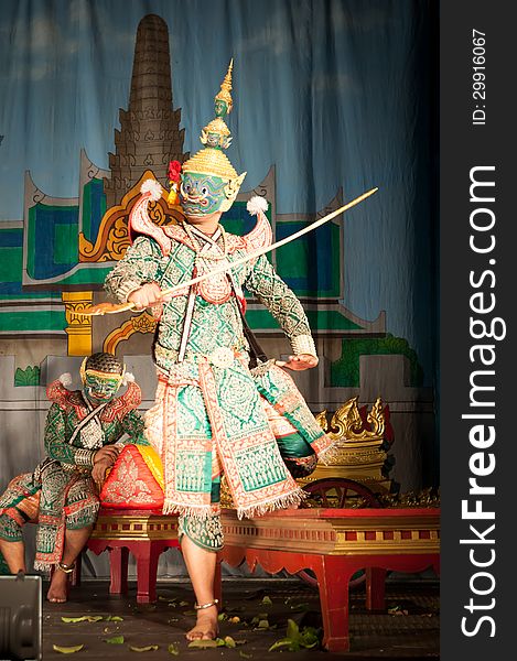 Lamphun, THAILAND - March 19: Thai Traditional Dress. actors performs Thai ancient dancing Art of Khon-Thai classical masked ballet in Thailand, March 19, 2013 in Lamphun, Thailand