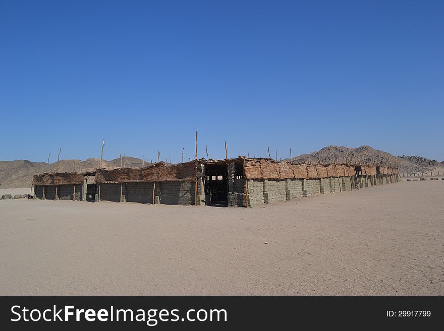 Vast desert Haul to the horizon